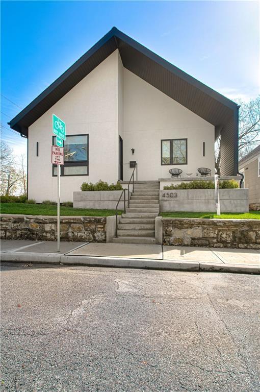 Listing Photo MLS #HMS2544163