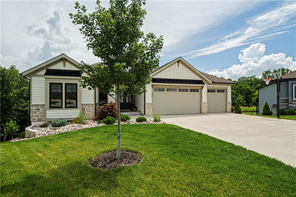 Listing Photo MLS #HMS2544460