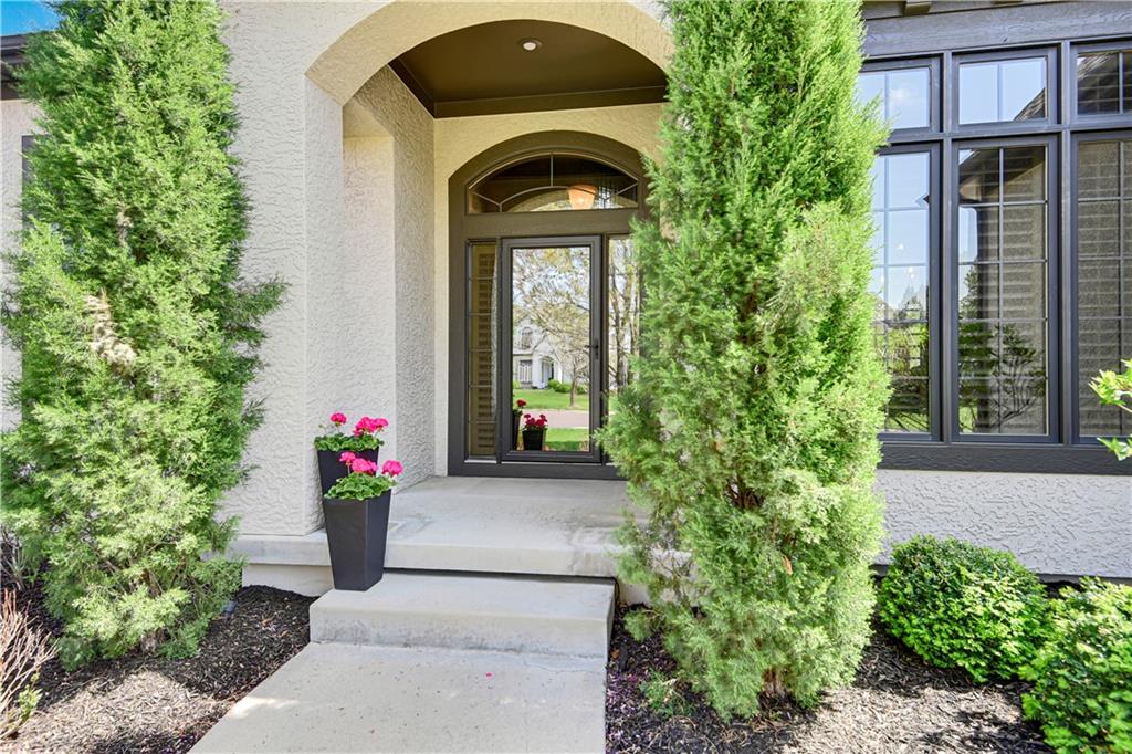 Listing Photo MLS #HMS2544517