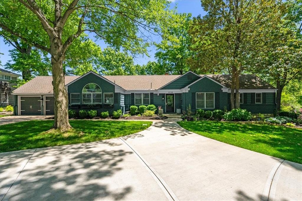 Listing Photo MLS #HMS2544751