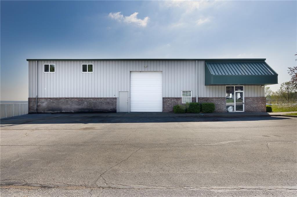 Listing Photo MLS #HMS2545020