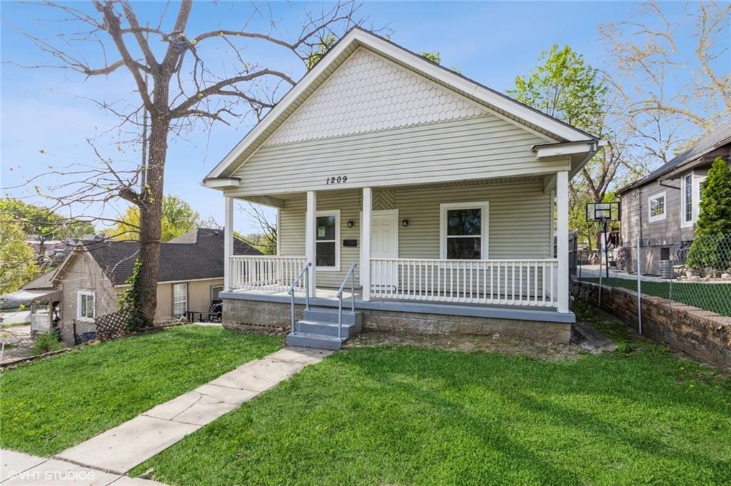 Listing Photo MLS #HMS2545160