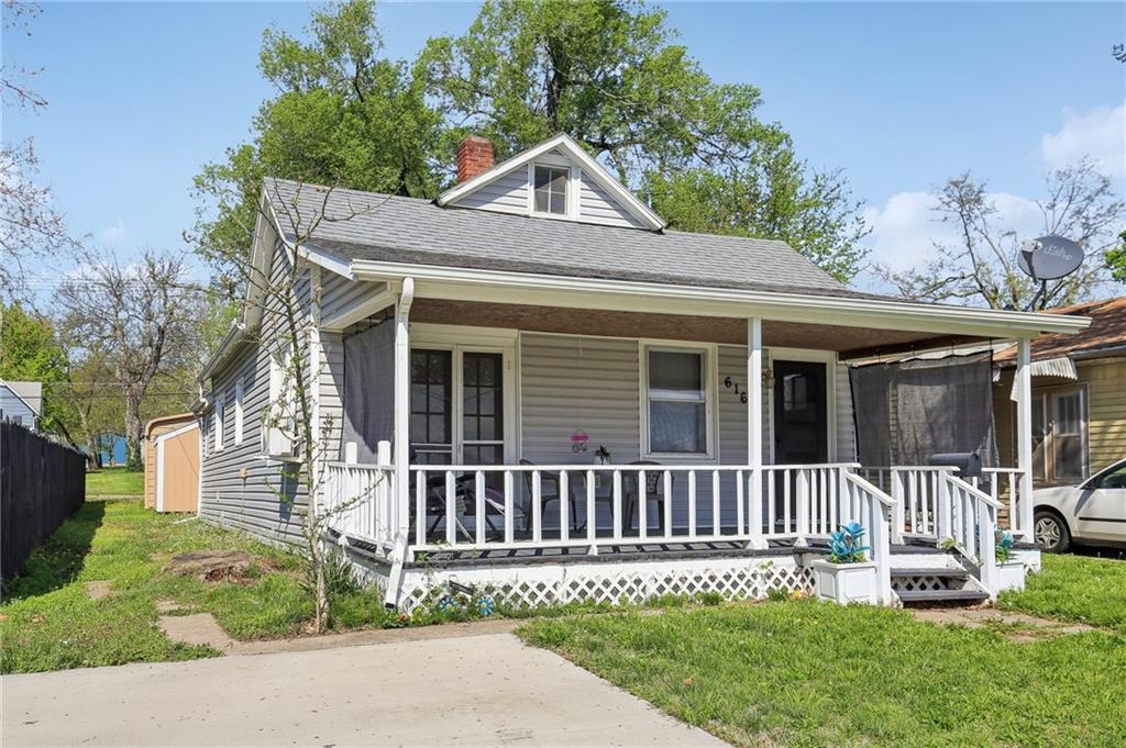 Listing Photo MLS #HMS2545192