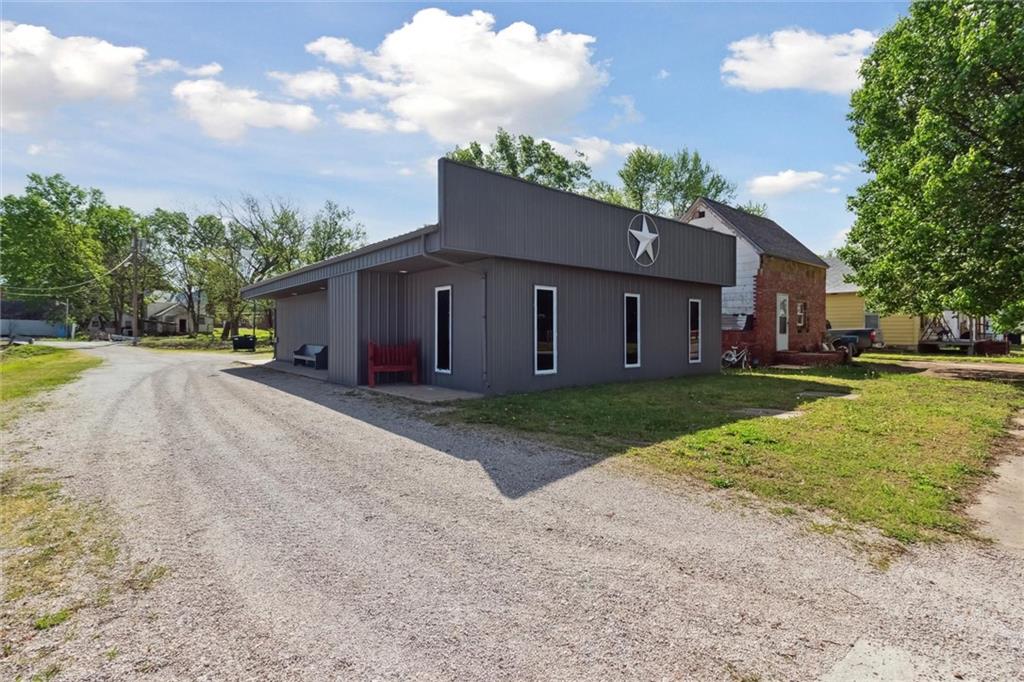 Listing Photo MLS #HMS2545237