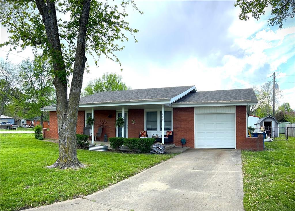 Listing Photo MLS #HMS2545330