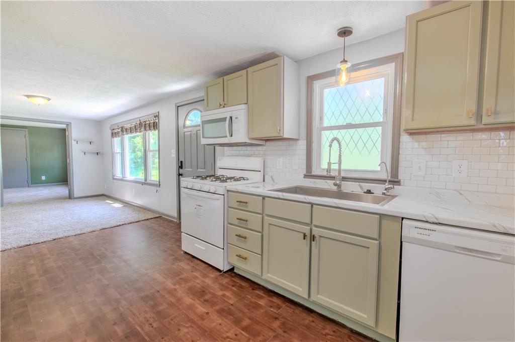 Listing Photo MLS #HMS2545338