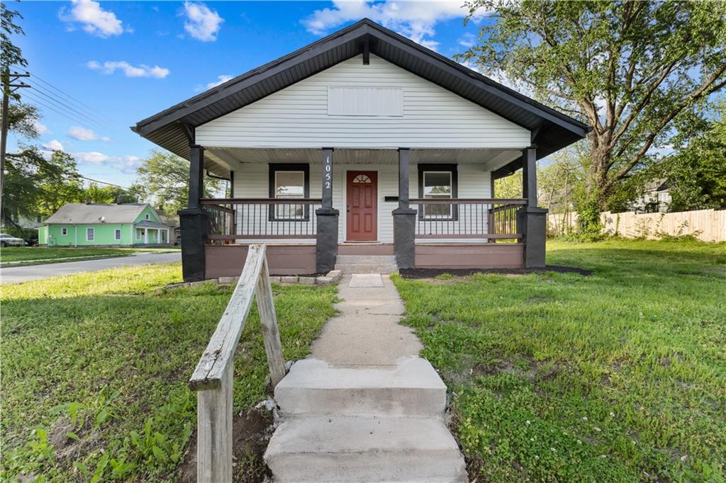 Listing Photo MLS #HMS2545350
