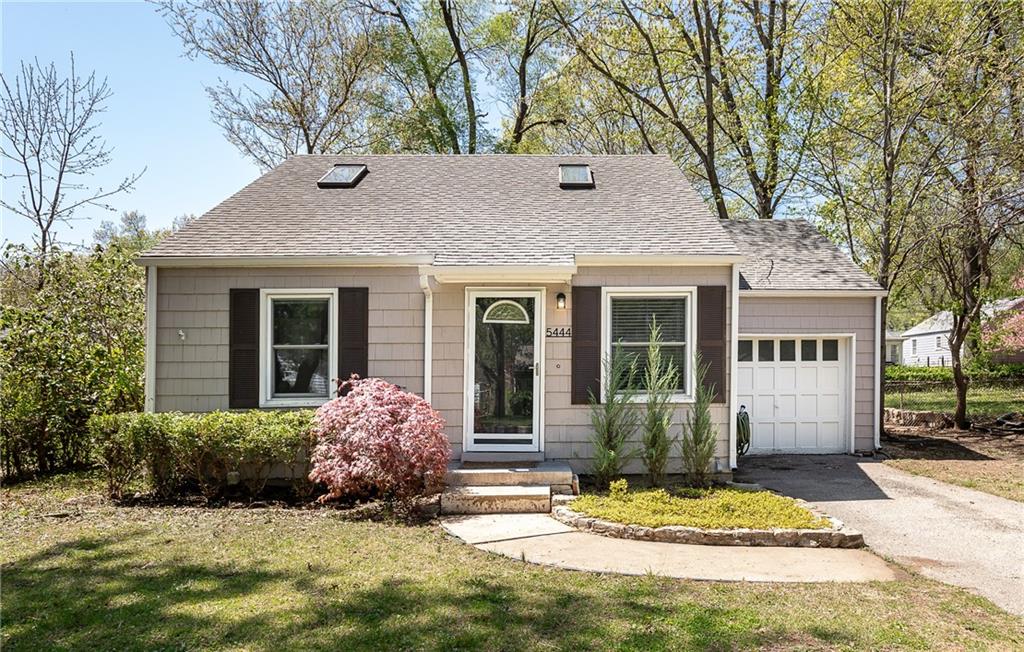Listing Photo MLS #HMS2545530