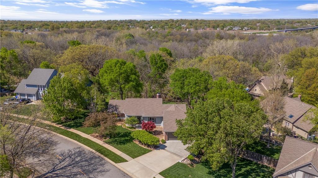 Listing Photo MLS #HMS2545575