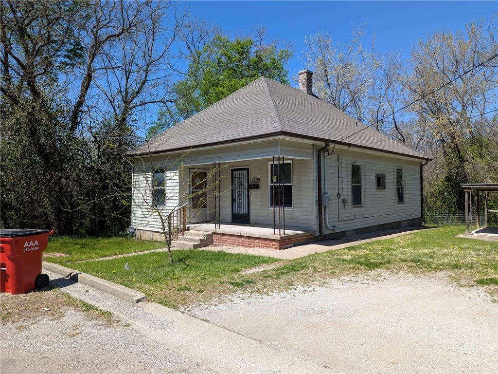 Listing Photo MLS #HMS2545621
