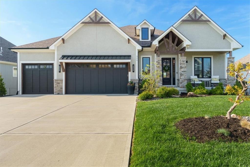 Listing Photo MLS #HMS2545655