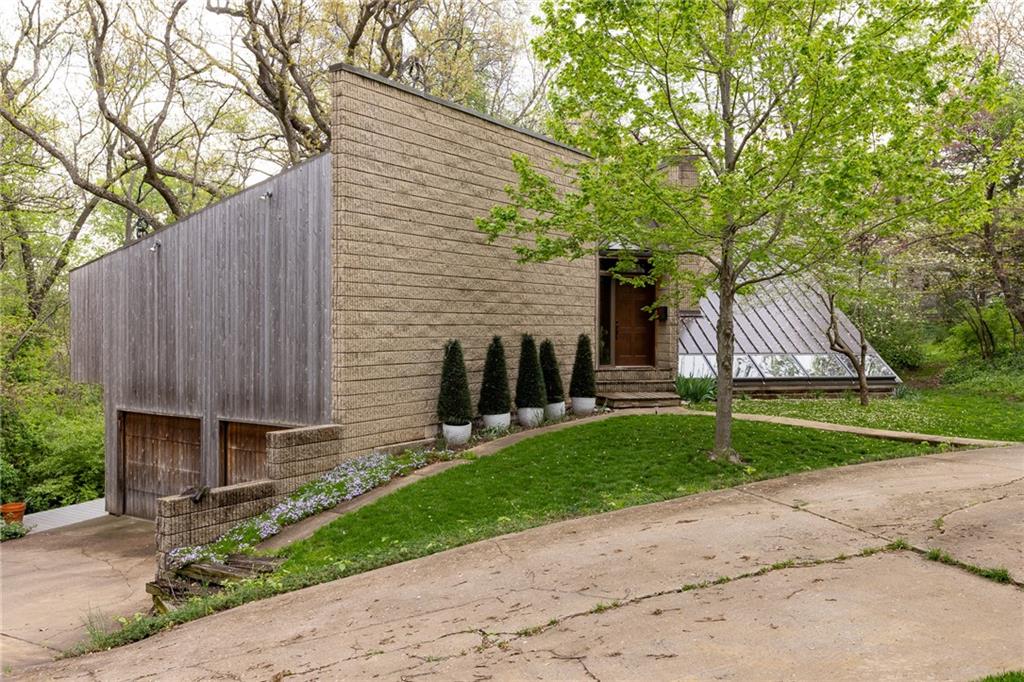 Listing Photo MLS #HMS2545701