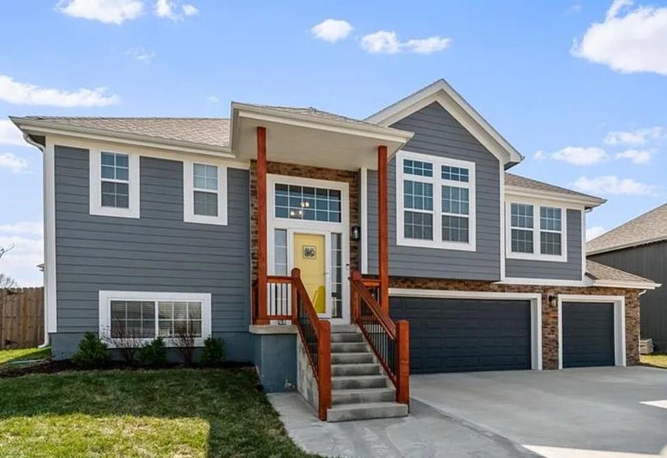 Listing Photo MLS #HMS2545820