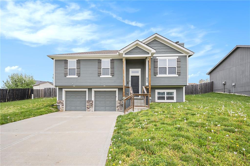 Listing Photo MLS #HMS2545822