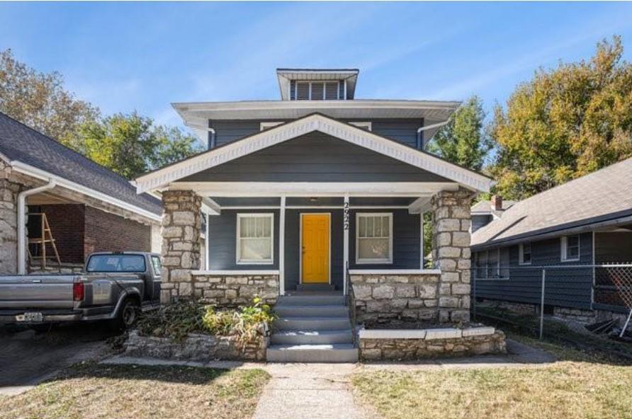 Listing Photo MLS #HMS2545824