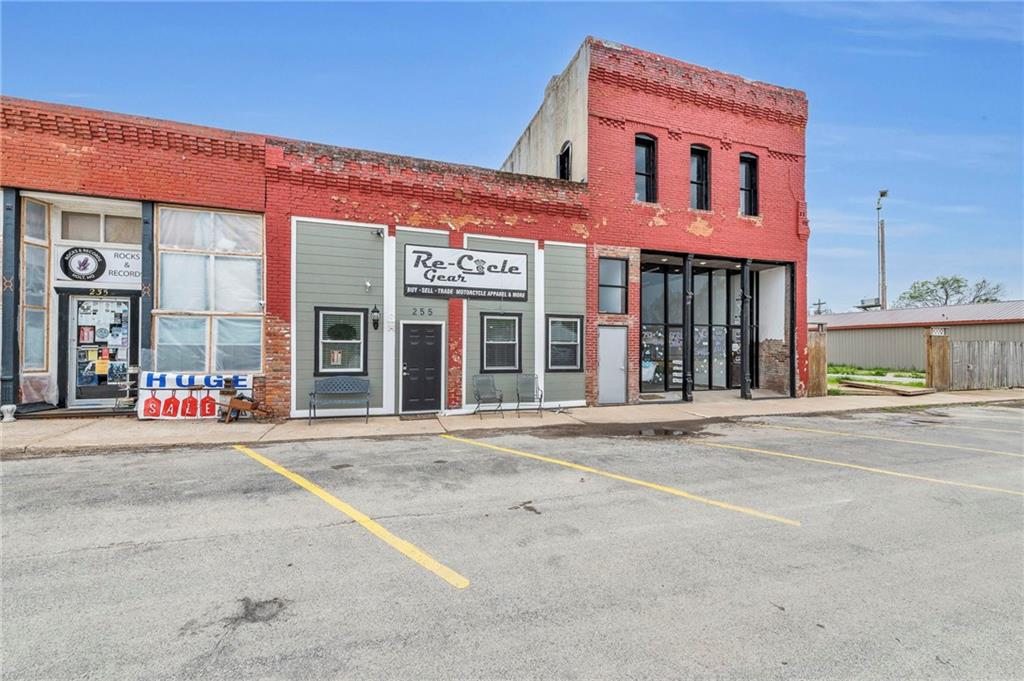 Listing Photo MLS #HMS2545842
