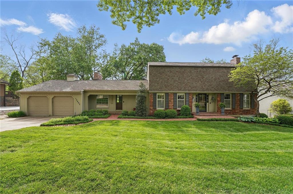 Listing Photo MLS #HMS2545861
