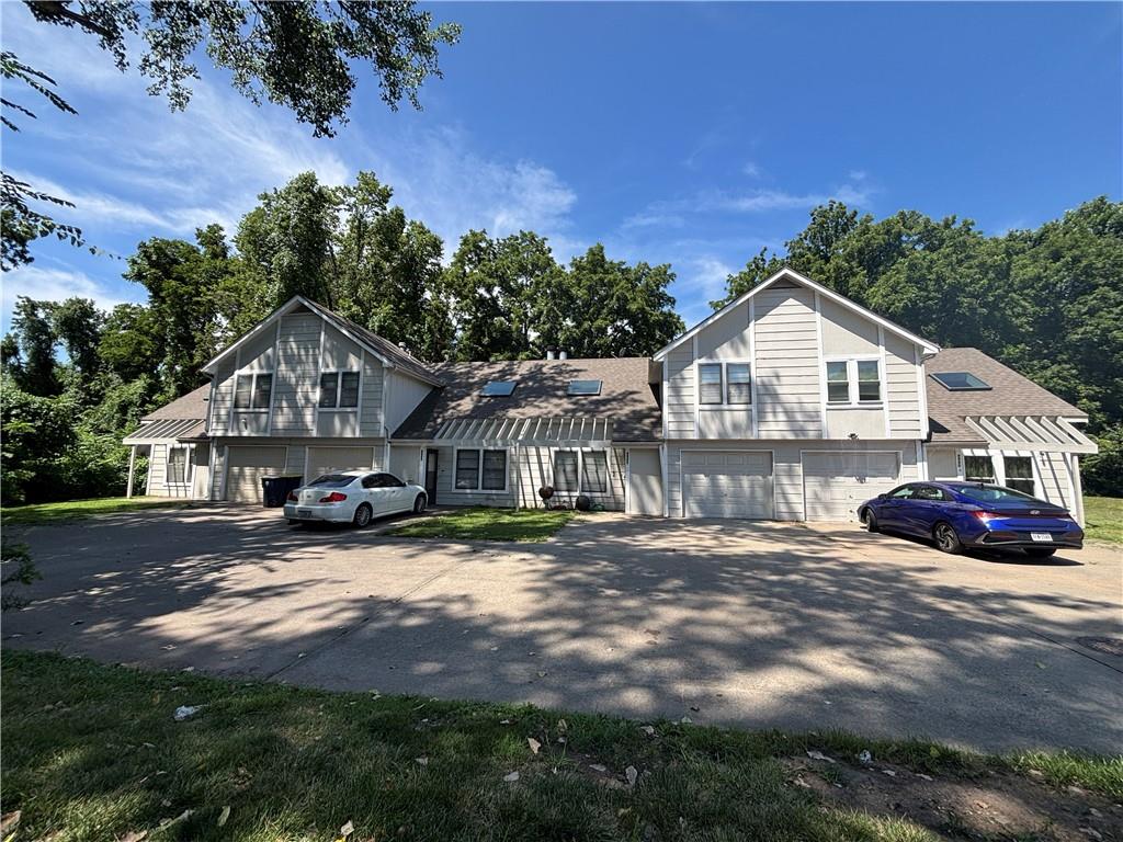 Listing Photo MLS #HMS2546038