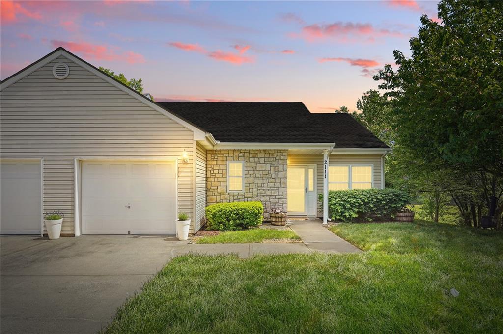 Listing Photo MLS #HMS2546144