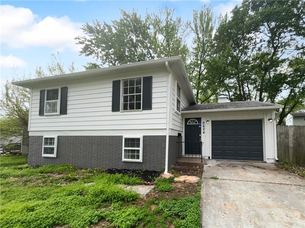 Listing Photo MLS #HMS2546450