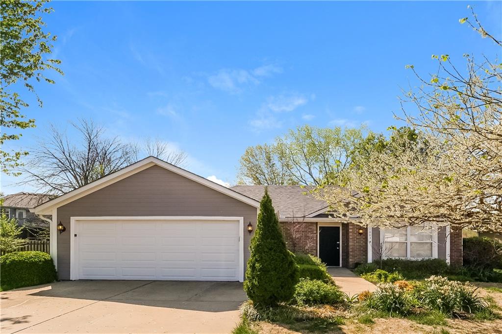 Listing Photo MLS #HMS2546647