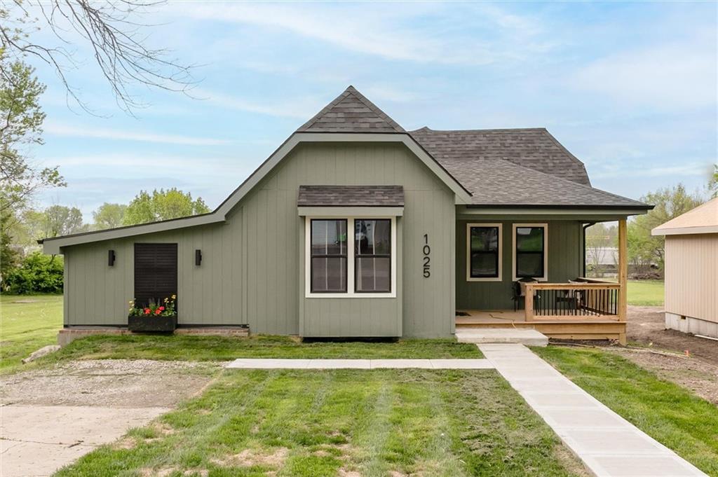 Listing Photo MLS #HMS2546689