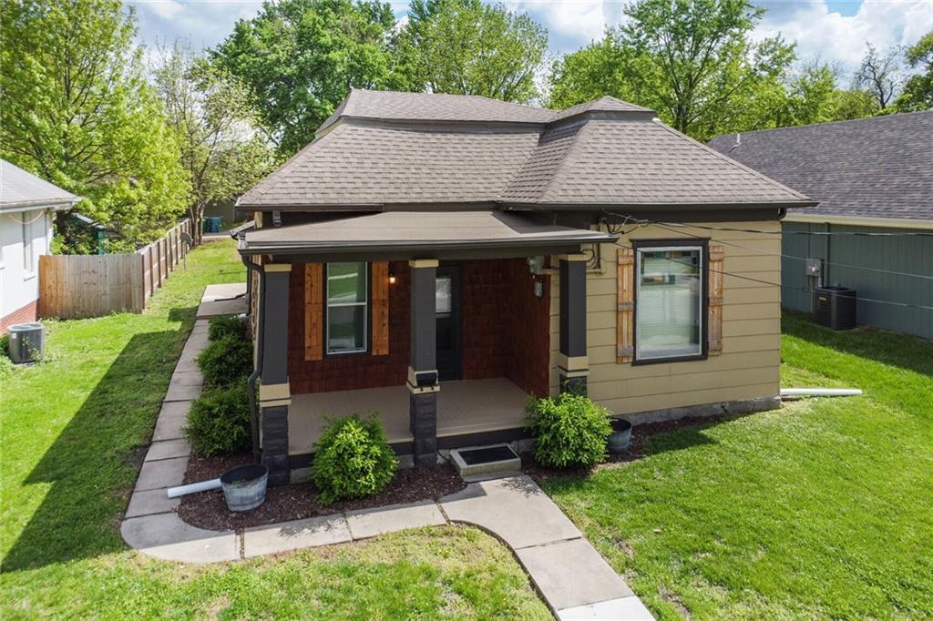 Listing Photo MLS #HMS2546758