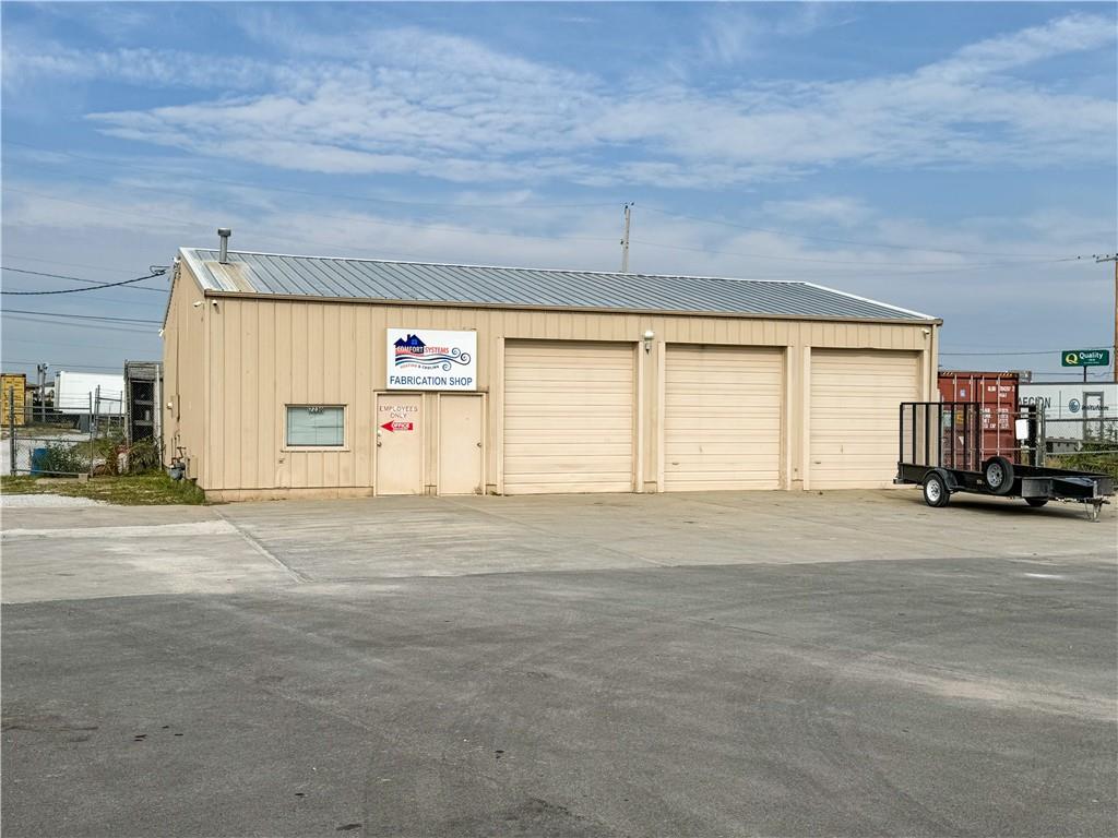 Listing Photo MLS #HMS2546936