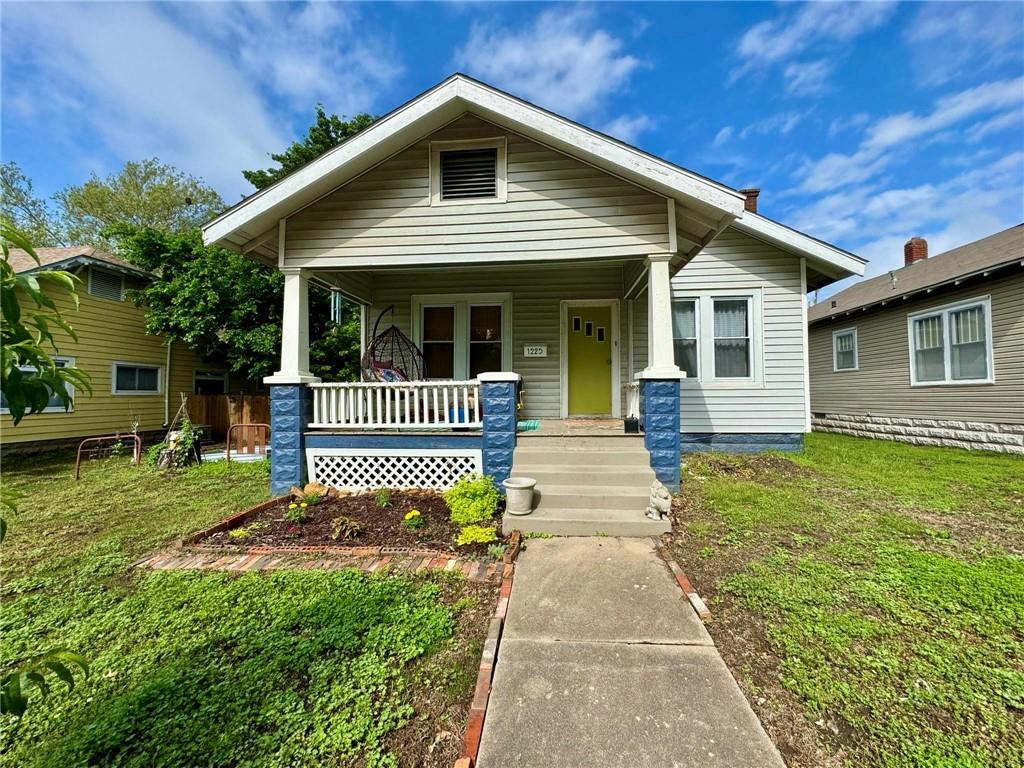 Listing Photo MLS #HMS2546967