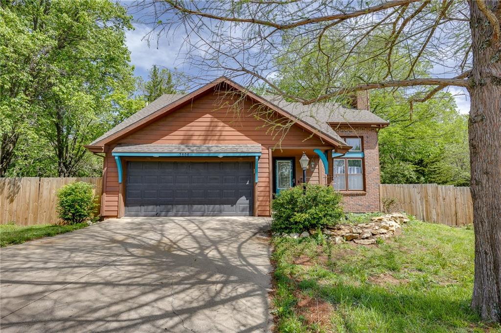 Listing Photo MLS #HMS2547325