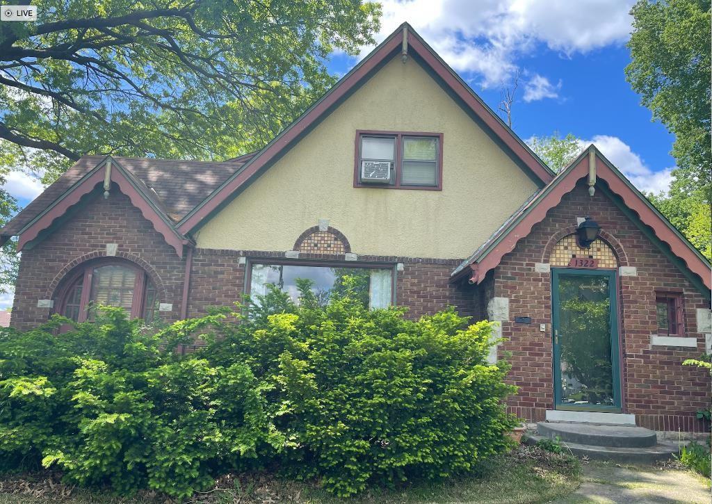 Listing Photo MLS #HMS2547430