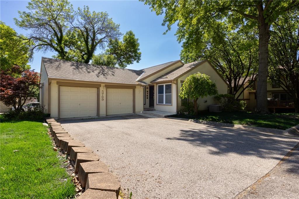 Listing Photo MLS #HMS2547522