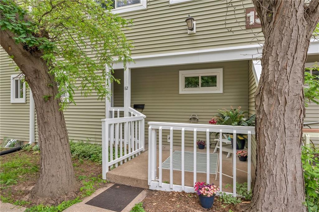 Listing Photo MLS #HMS2547585