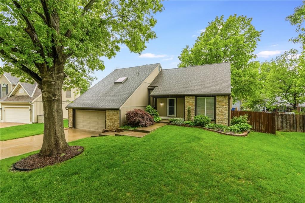 Listing Photo MLS #HMS2547724