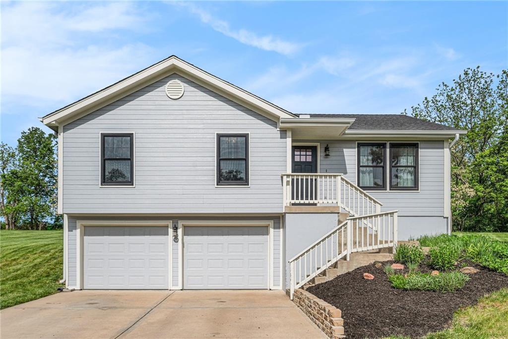 Listing Photo MLS #HMS2548064
