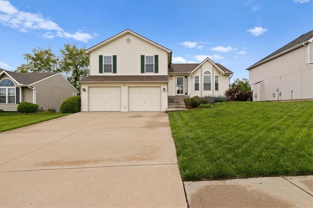 Listing Photo MLS #HMS2548124