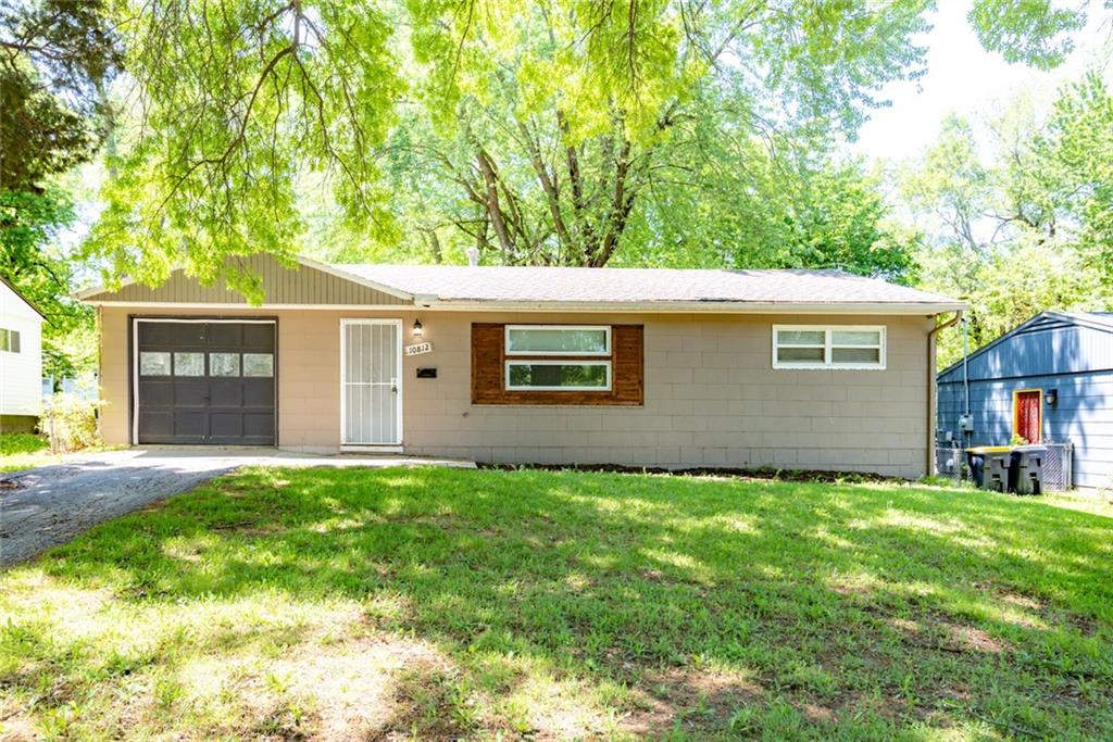 Listing Photo MLS #HMS2548131