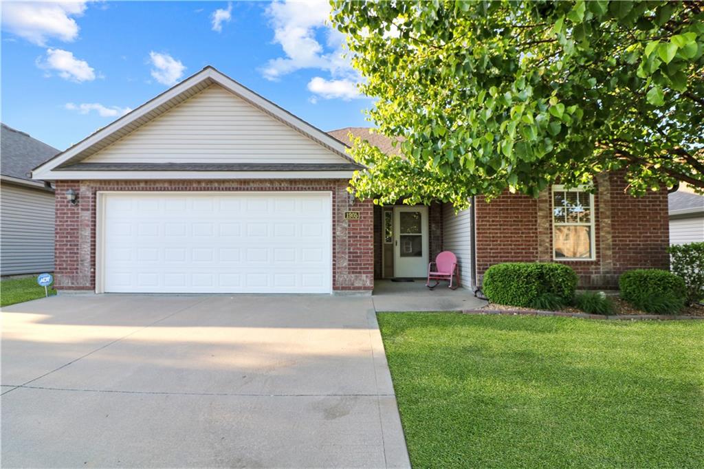 Listing Photo MLS #HMS2548218
