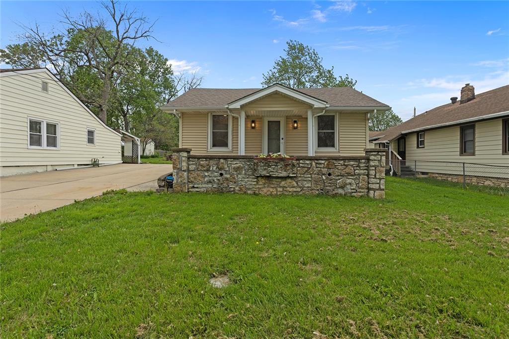 Listing Photo MLS #HMS2548545