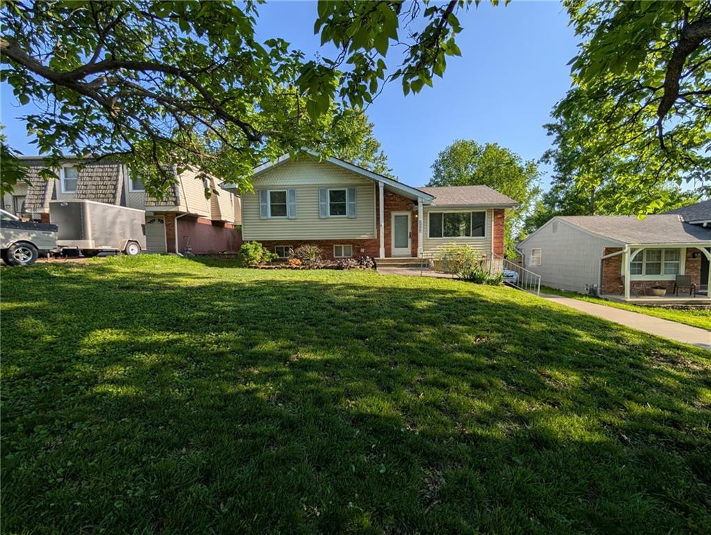 Listing Photo MLS #HMS2548616