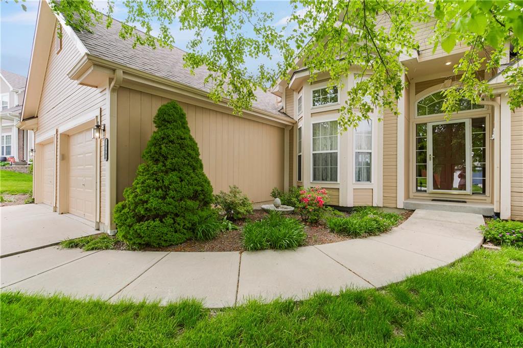 Listing Photo MLS #HMS2548647