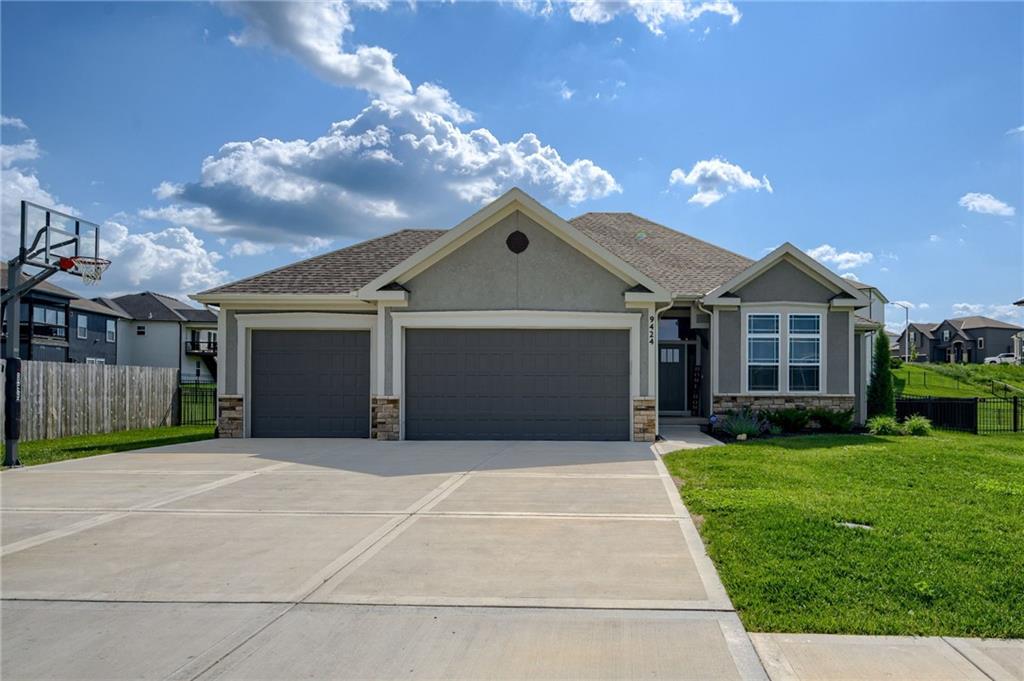 Listing Photo MLS #HMS2548676