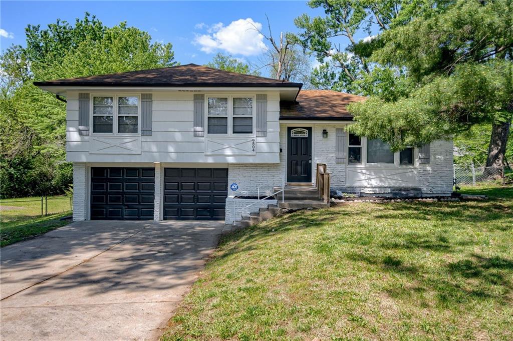 Listing Photo MLS #HMS2548863