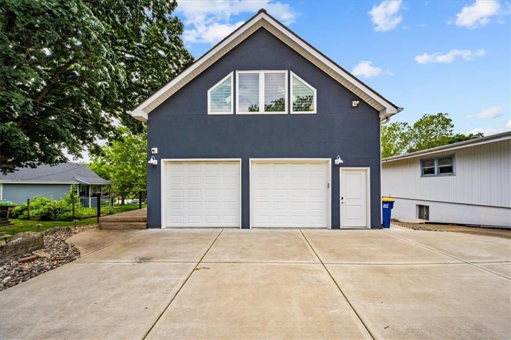 Listing Photo MLS #HMS2548926