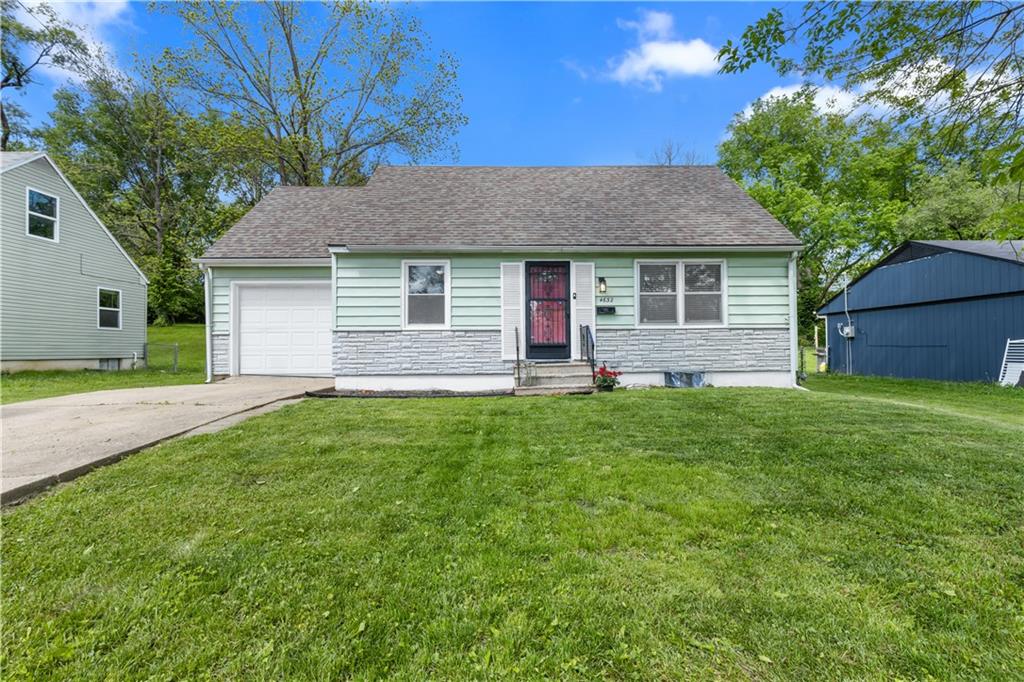 Listing Photo MLS #HMS2549024