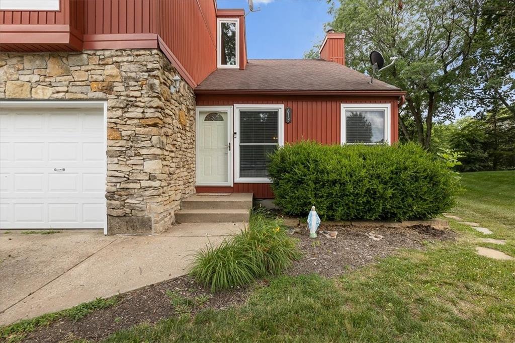 Listing Photo MLS #HMS2549327