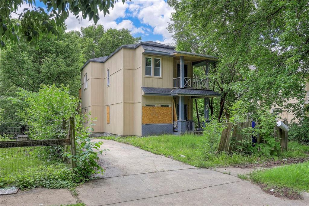 Listing Photo MLS #HMS2549430