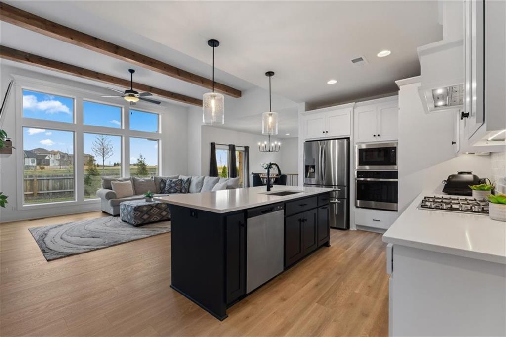 Listing Photo MLS #HMS2549710
