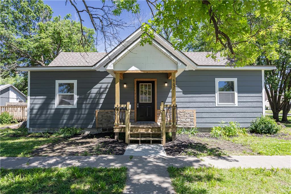 Listing Photo MLS #HMS2549716