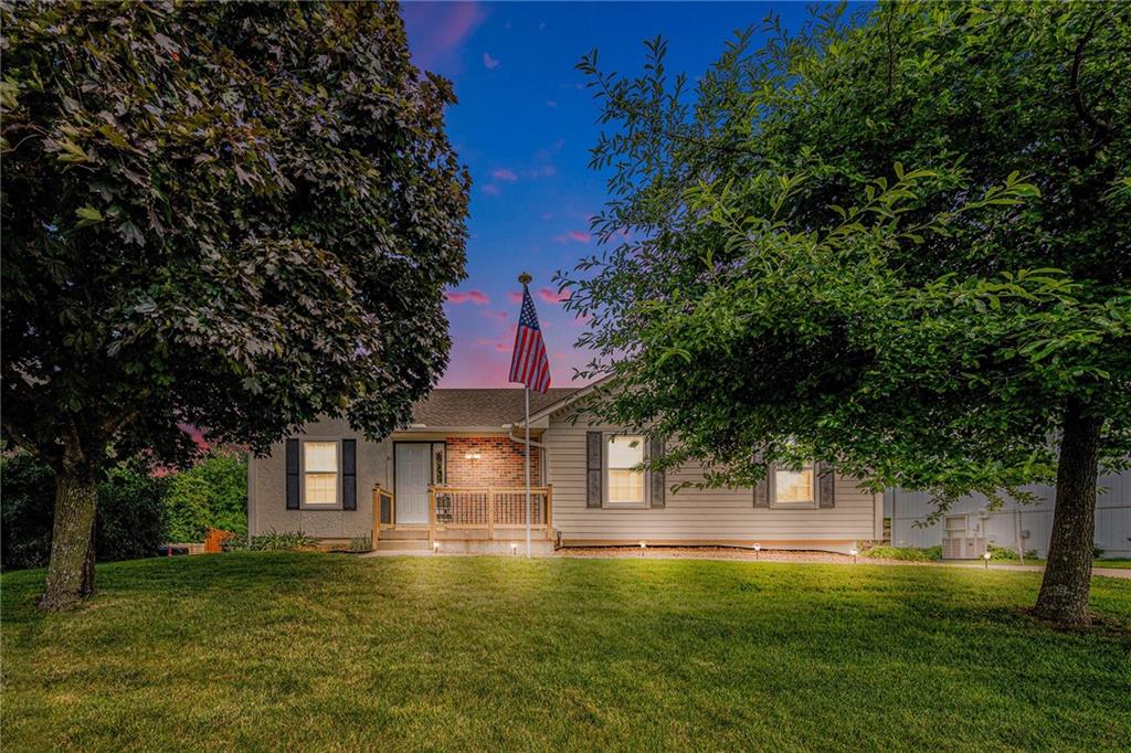 Listing Photo MLS #HMS2549786